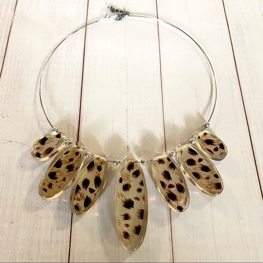 Leopard Designed chocker